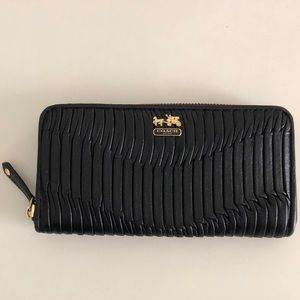 Coach Madison Gathered Accordion Zip Wallet
